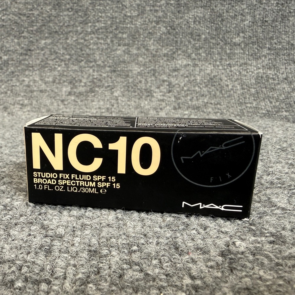 MAC Studio Fix Fluid SPF 15 Foundation NC10 Matte Full Coverage 1.0oz 30ml